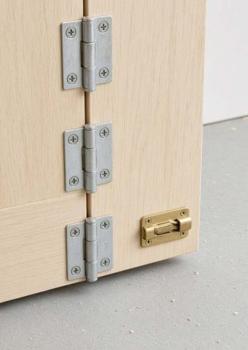 Door hinges and latch